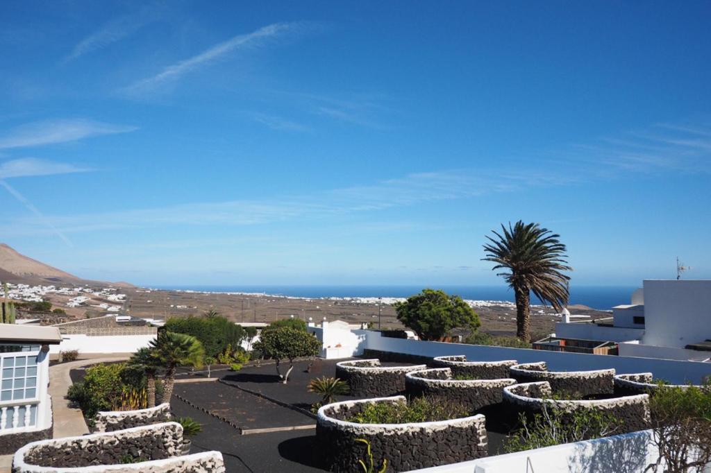 Private Apartment With Mountain And Sea Views, La Asomada, Lanzarote Tías Exterior foto